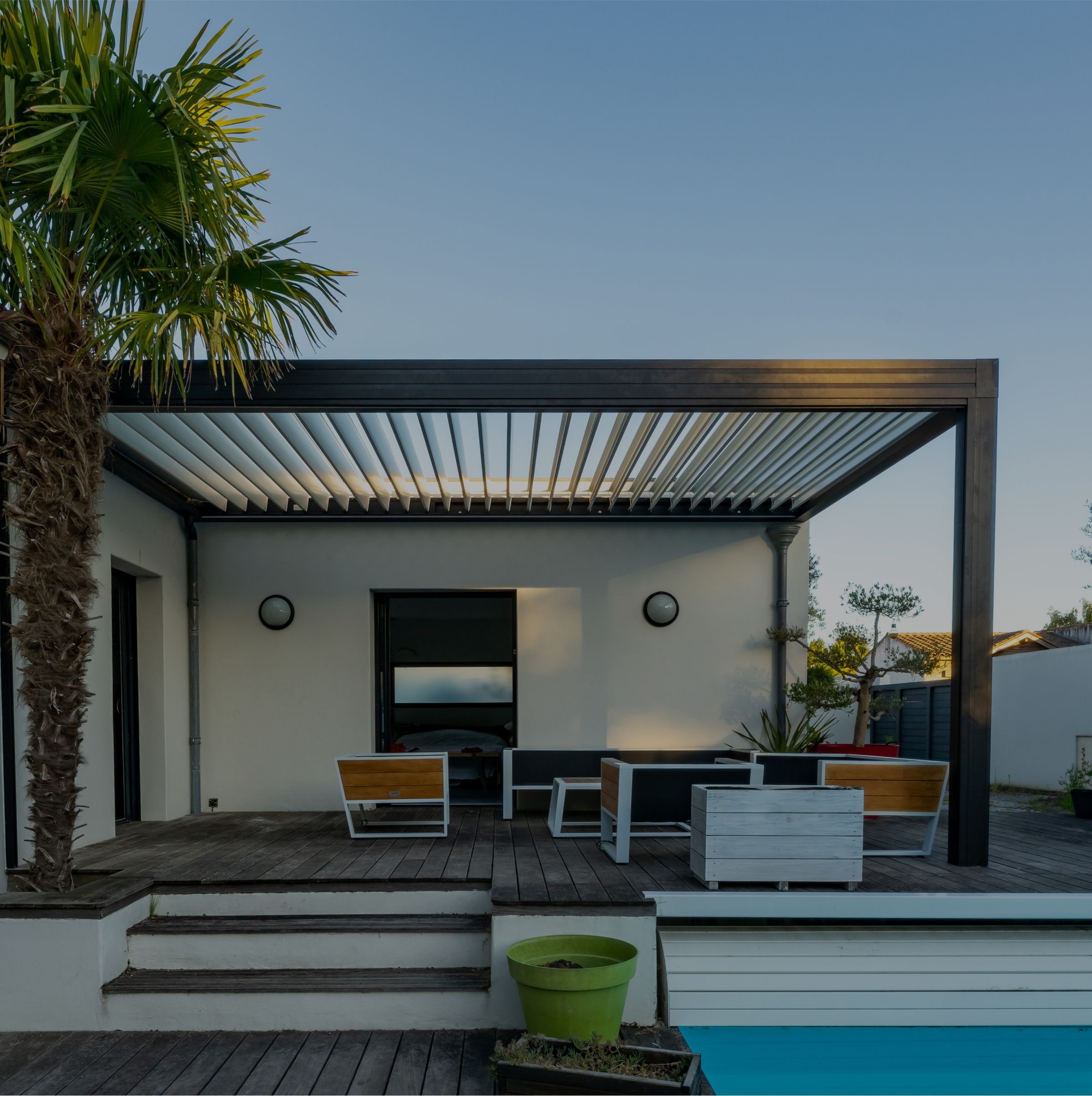 Terrassenüberdachung mit Lamellen